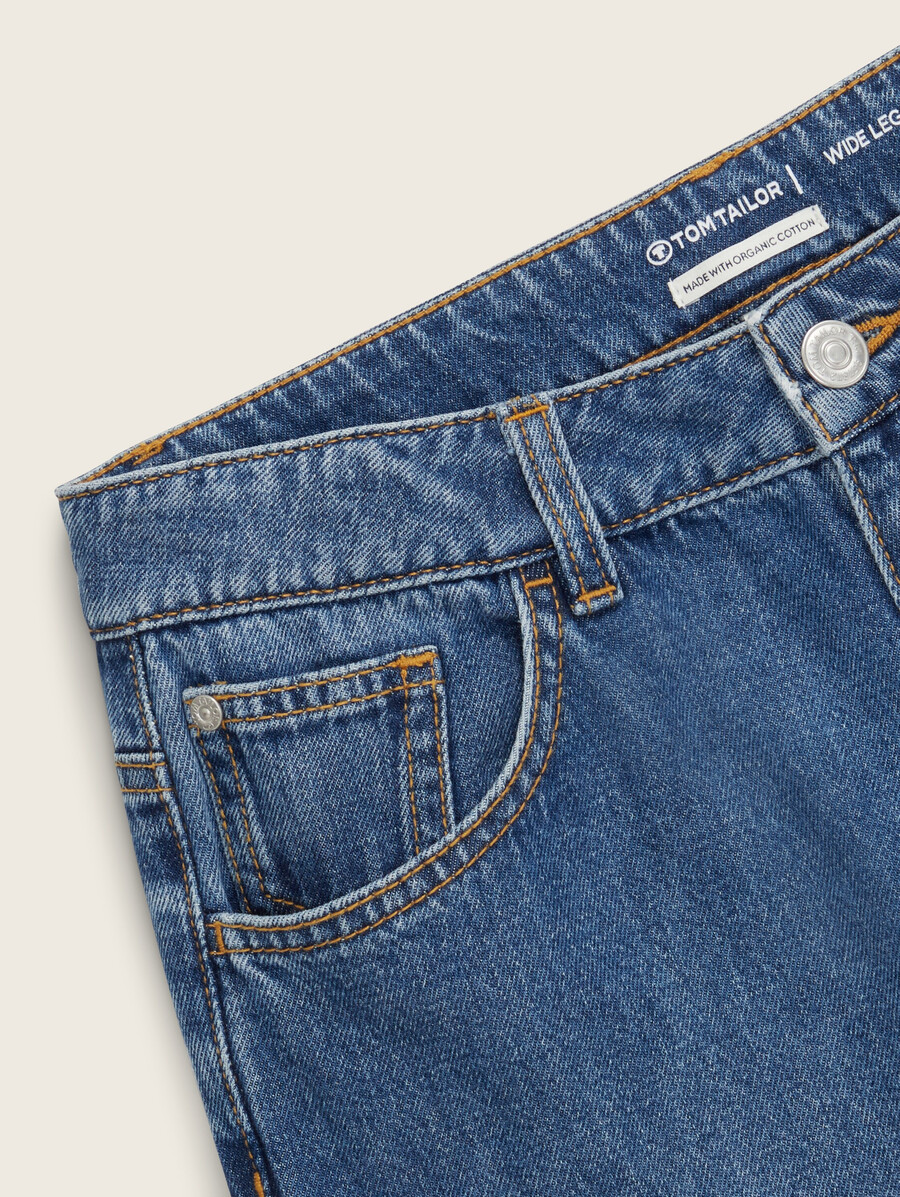 baggy jeans