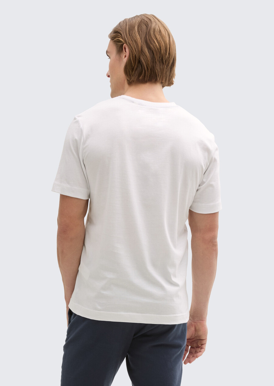 t-shirt with logo print