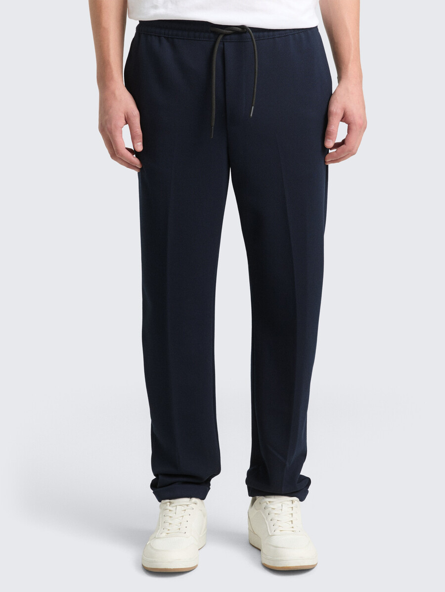 tttapered trousers