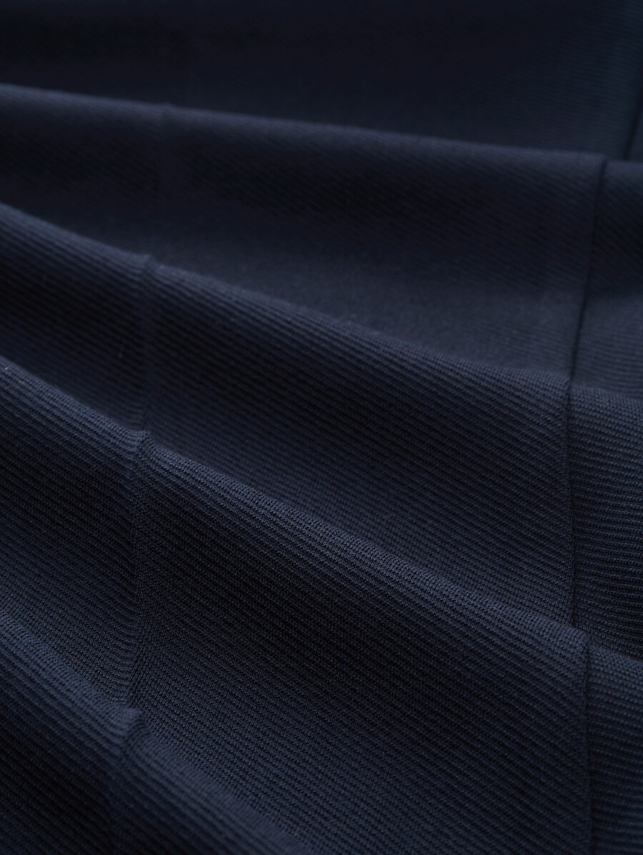 tttapered trousers
