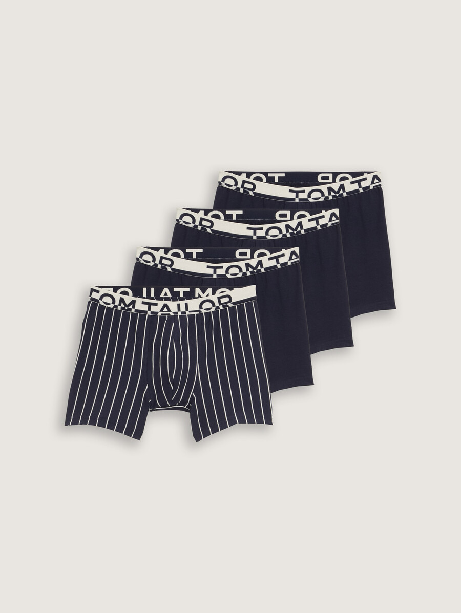 medium-length boxer shorts in a 4-pack