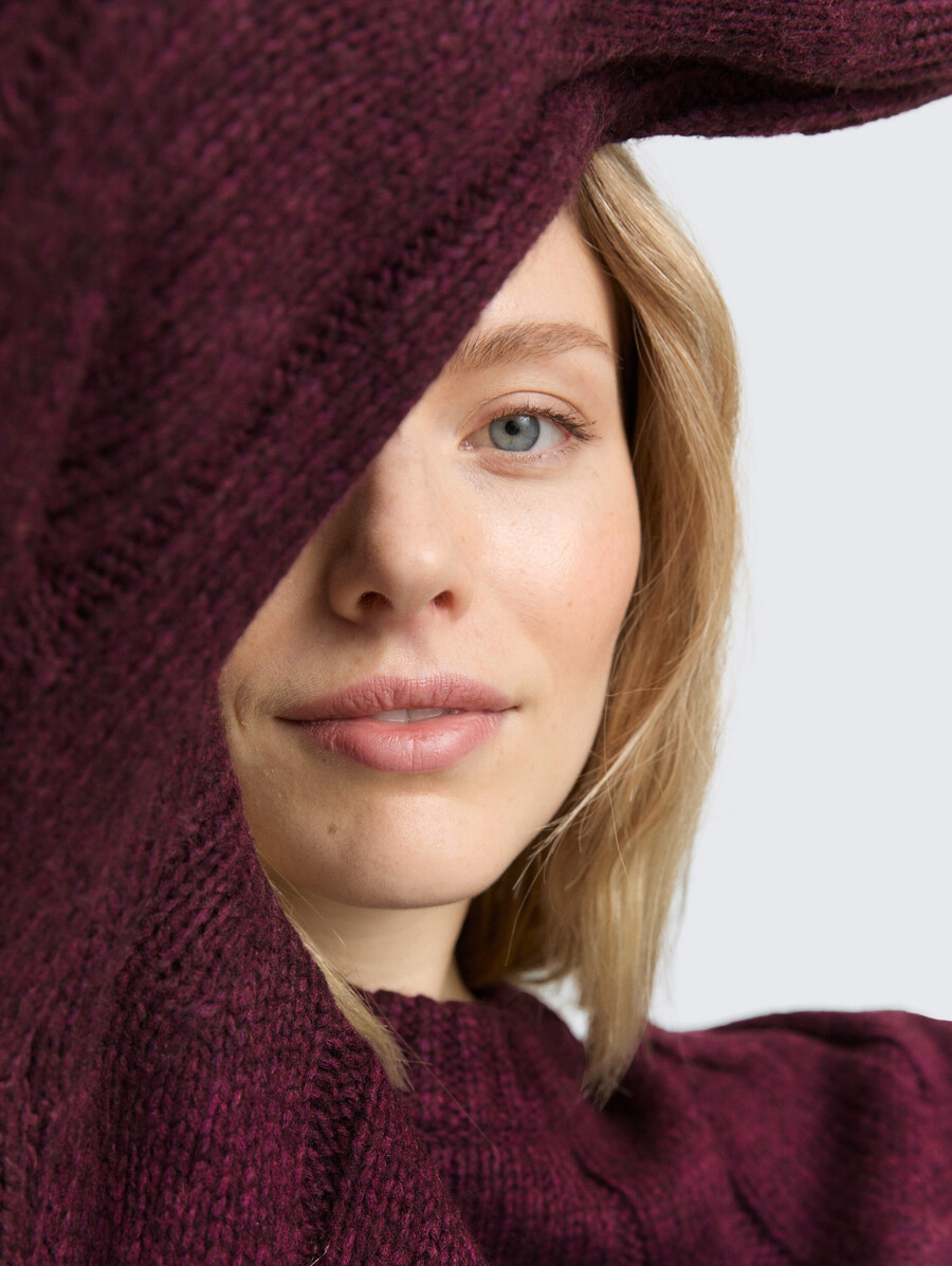 loose fit knitted jumper with cable pattern