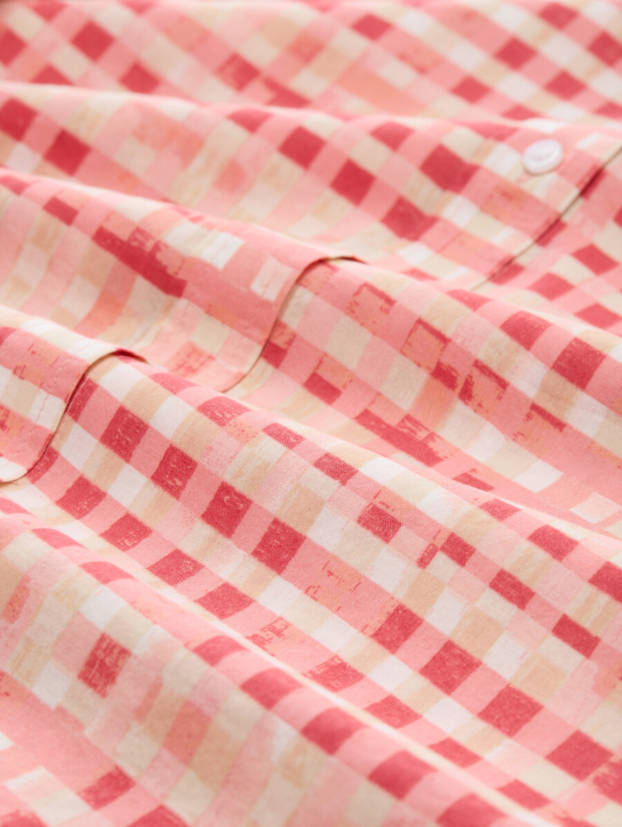 blouse with pattern