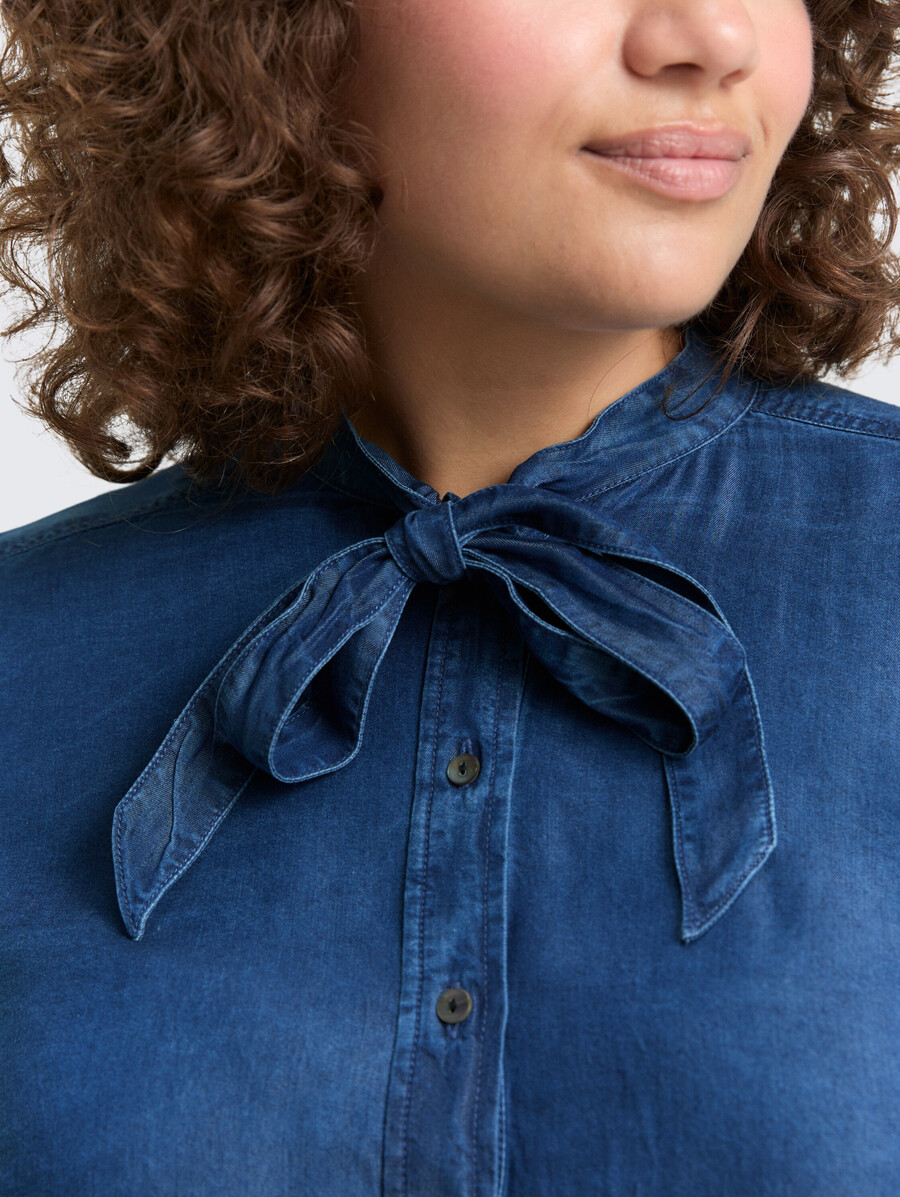 plus size - blouse with bow detail
