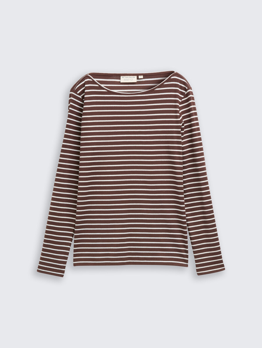 long-sleeved shirt with striped pattern