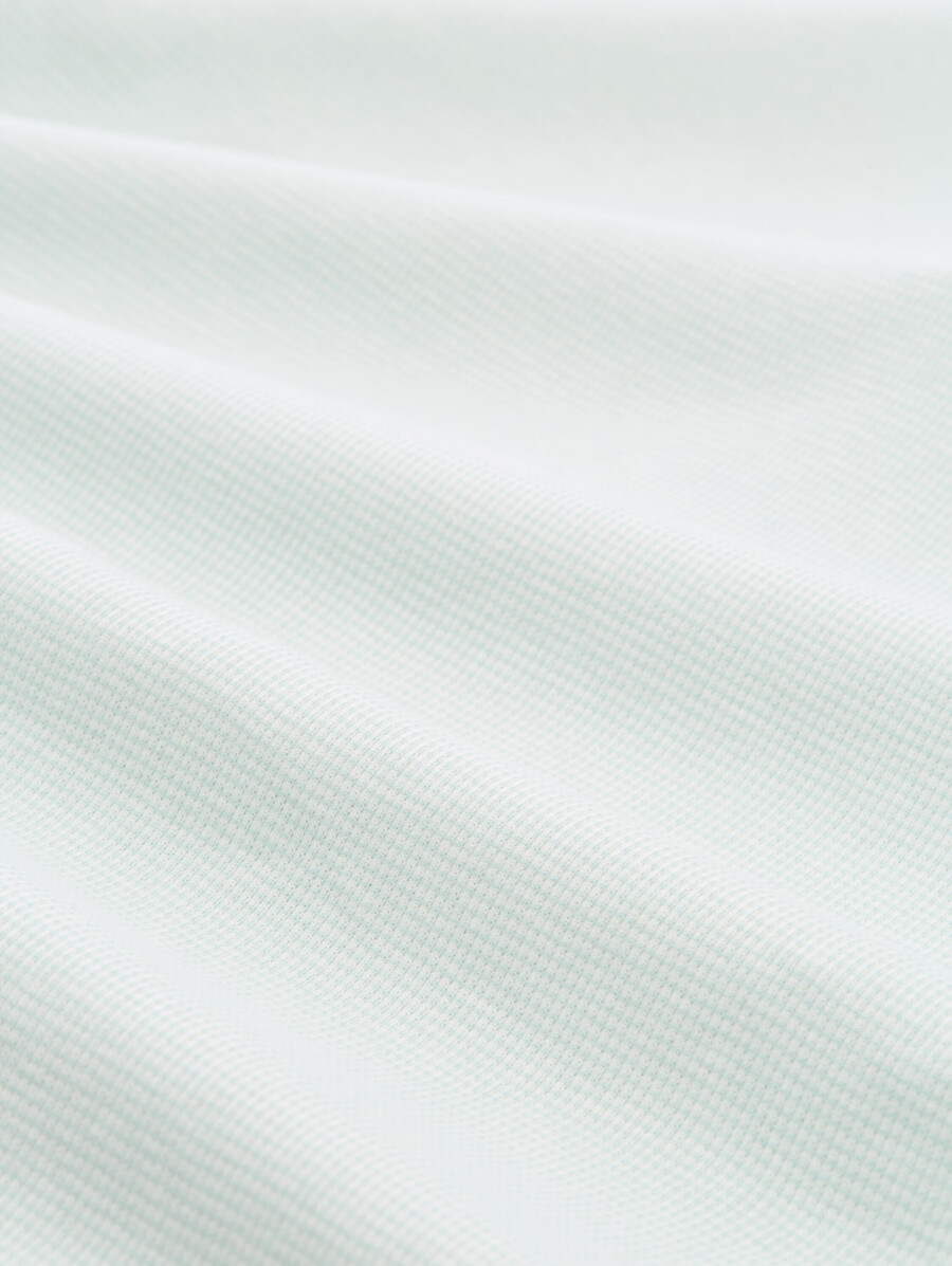 long-sleeved shirt with turn-up function