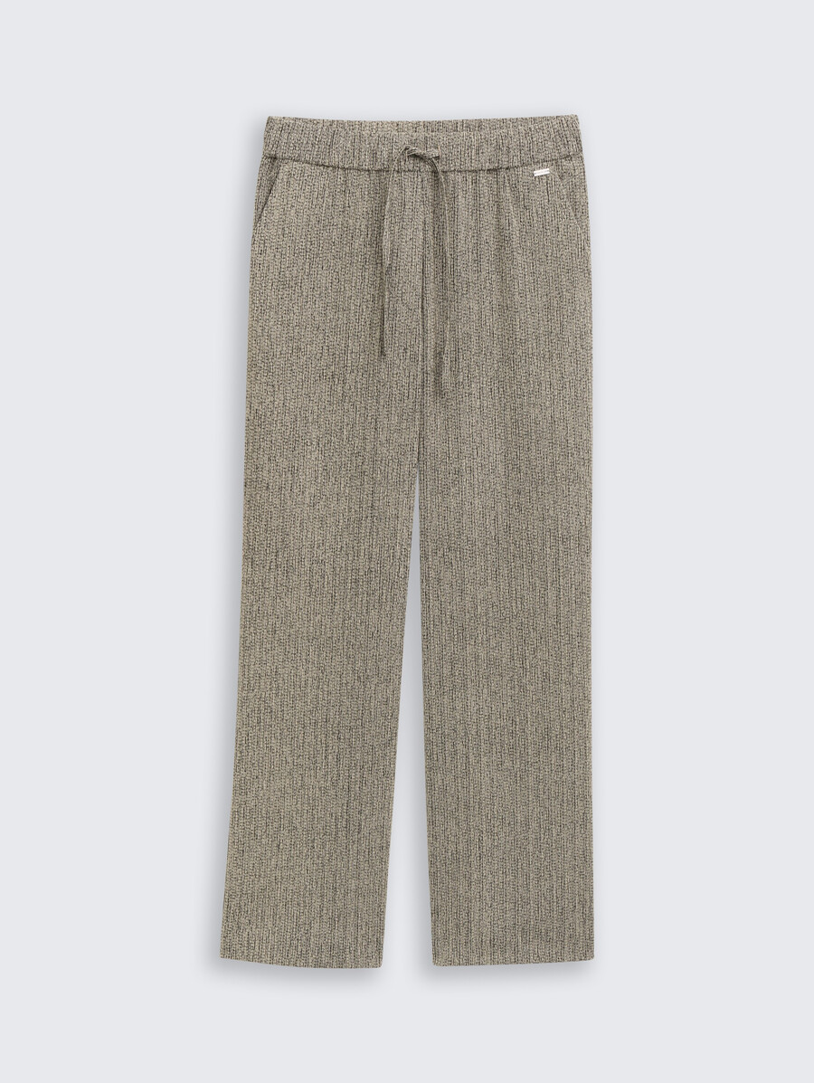 loose wide trousers